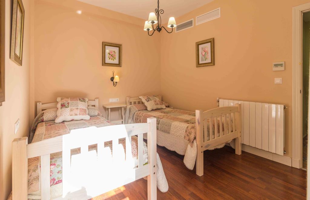 Apartamentos Salmerones Alhama de Granada Szoba fotó