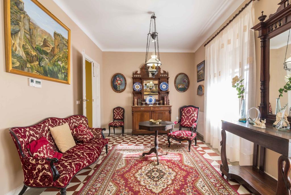 Apartamentos Salmerones Alhama de Granada Szoba fotó