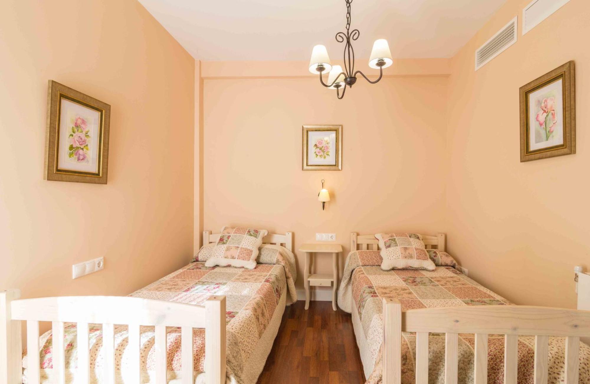Apartamentos Salmerones Alhama de Granada Szoba fotó